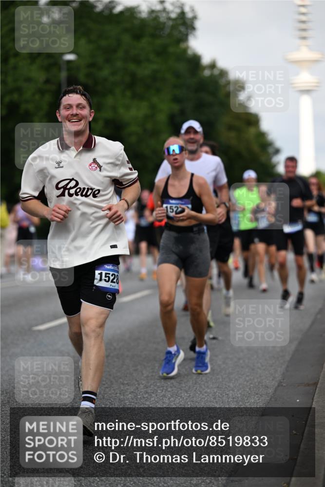 29.06.2025 - hella hamburg halbmarathon Dr. Thomas Lammeyer http://msf.ph/oto/8519833 29.06.2025 10:05:00 Kennedybrücke 1387, 1420, 1568, 1726, 2354, 2363, 3625, 3740, 3983, 4238, 4249, 4708, 5033, 5870, 6147, 6487, 6531, 6591, 6714, 6757, 6835, 7757, 7759, 7761, 8255, 8326, 8478, 8691, 8923, 10188, 10271, 10705, 11324 meine-sportfotos.de