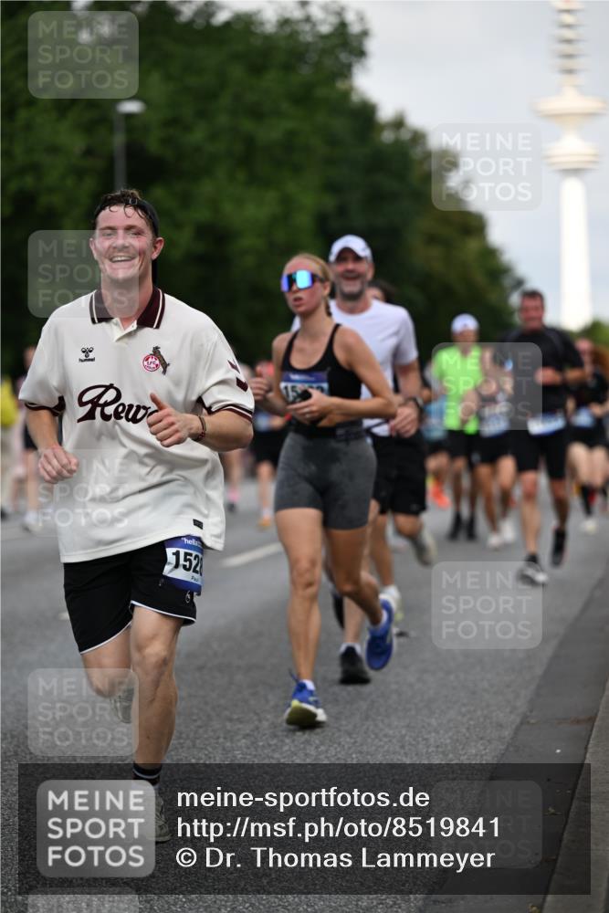 29.06.2025 - hella hamburg halbmarathon Dr. Thomas Lammeyer http://msf.ph/oto/8519841 29.06.2025 10:05:00 Kennedybrücke 1387, 1420, 1568, 1726, 2354, 2363, 3625, 3740, 3983, 4238, 4249, 4708, 5033, 5870, 6147, 6487, 6531, 6591, 6714, 6757, 6835, 7757, 7759, 7761, 8255, 8326, 8478, 8691, 8923, 10188, 10271, 10705, 11324 meine-sportfotos.de