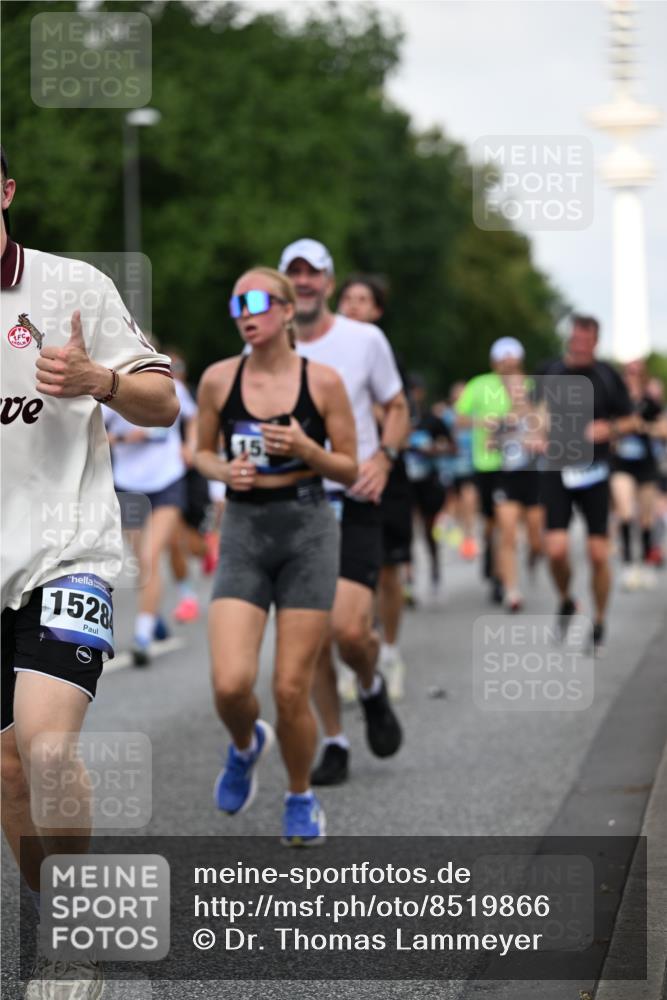 29.06.2025 - hella hamburg halbmarathon Dr. Thomas Lammeyer http://msf.ph/oto/8519866 29.06.2025 10:05:01 Kennedybrücke 1387, 1420, 1568, 1726, 2006, 2354, 2363, 3625, 3740, 3983, 4238, 4249, 4708, 5033, 5870, 6147, 6487, 6531, 6591, 6714, 6757, 6835, 7757, 7759, 7761, 8255, 8326, 8478, 8691, 8923, 10188, 10271, 10705 meine-sportfotos.de
