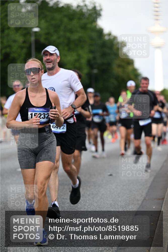 29.06.2025 - hella hamburg halbmarathon Dr. Thomas Lammeyer http://msf.ph/oto/8519885 29.06.2025 10:05:01 Kennedybrücke 1387, 1420, 1568, 1726, 2006, 2354, 2363, 3625, 3740, 3983, 4238, 4249, 4708, 5033, 5870, 6147, 6487, 6531, 6591, 6714, 6757, 6835, 7757, 7759, 7761, 8255, 8326, 8478, 8691, 8923, 10188, 10271, 10705 meine-sportfotos.de