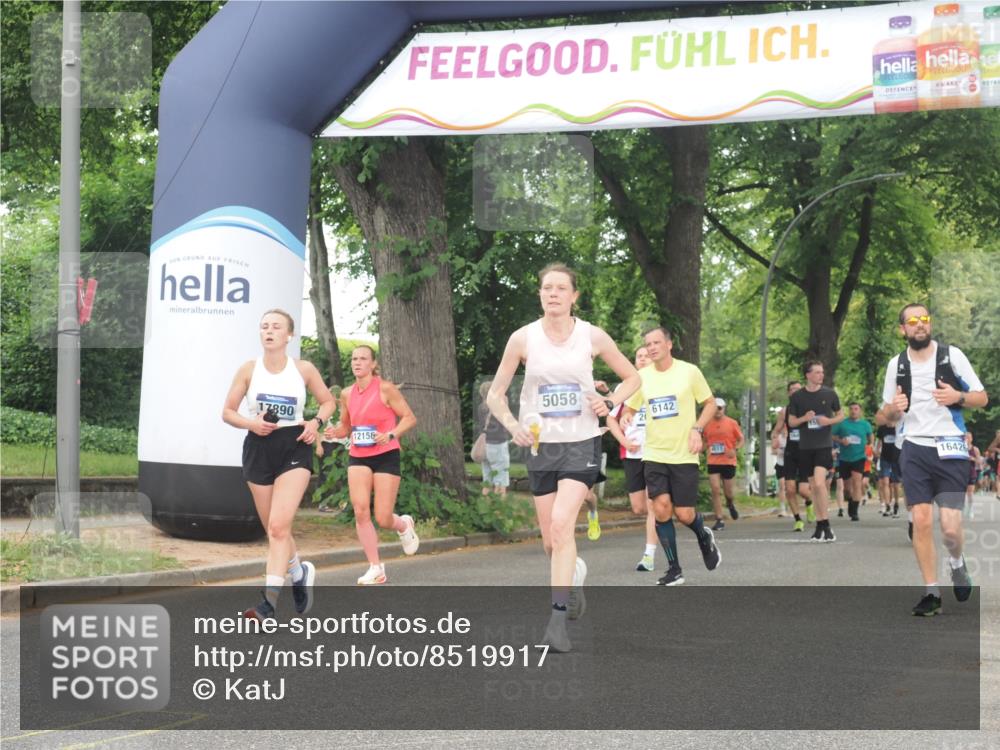 29.06.2025 - hella hamburg halbmarathon KatJ http://msf.ph/oto/8519917 29.06.2025 10:49:26 Zwischen KM18-KM19 1147, 3625, 5058, 5379, 6142 meine-sportfotos.de