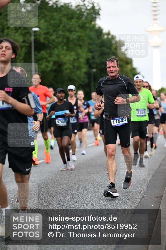 29.06.2025 - hella hamburg halbmarathon Dr. Thomas Lammeyer http://msf.ph/oto/8519952 29.06.2025 10:05:03 Kennedybrücke 1387, 1420, 1726, 2006, 2354, 2363, 3625, 3740, 3983, 4068, 4238, 4249, 4708, 5033, 5870, 6147, 6487, 6531, 6591, 6714, 6757, 6835, 7757, 7759, 7761, 8255, 8326, 8478, 8691, 8923, 9124, 9932, 10188, 10271, 10383, 10705 meine-sportfotos.de