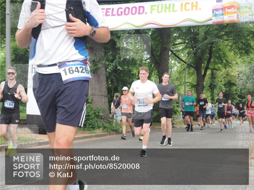 29.06.2025 - hella hamburg halbmarathon KatJ http://msf.ph/oto/8520008 29.06.2025 10:49:30 Zwischen KM18-KM19 1184, 2661, 4511, 5058, 5379, 6142 meine-sportfotos.de