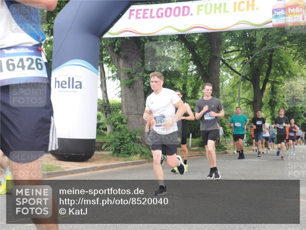 29.06.2025 - hella hamburg halbmarathon KatJ http://msf.ph/oto/8520040 29.06.2025 10:49:30 Zwischen KM18-KM19 1184, 2661, 4511, 5058, 5379, 6142 meine-sportfotos.de