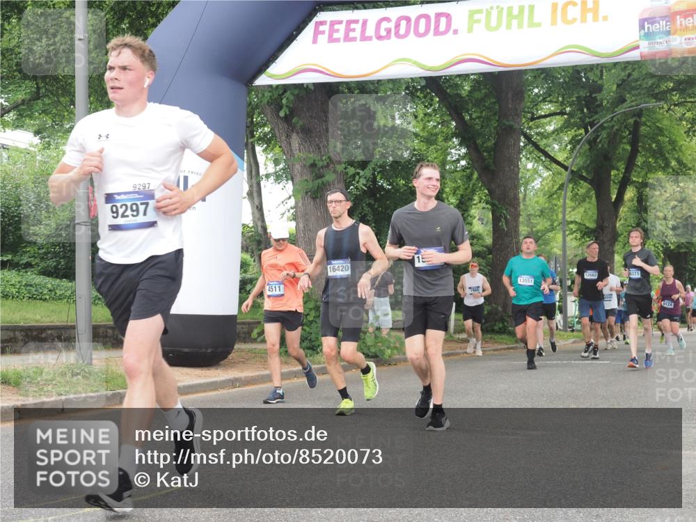 29.06.2025 - hella hamburg halbmarathon KatJ http://msf.ph/oto/8520073 29.06.2025 10:49:31 Zwischen KM18-KM19 1184, 2661, 4511, 5058, 5379, 6142 meine-sportfotos.de