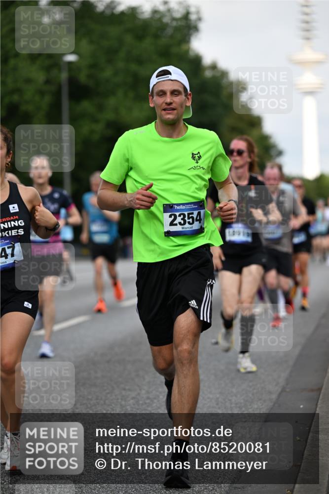 29.06.2025 - hella hamburg halbmarathon Dr. Thomas Lammeyer http://msf.ph/oto/8520081 29.06.2025 10:05:05 Kennedybrücke 1387, 1420, 1726, 2006, 2354, 2363, 3625, 3740, 3983, 4068, 4238, 4249, 4708, 5870, 6147, 6487, 6531, 6591, 6714, 6757, 6835, 6924, 7757, 7759, 7761, 8255, 8326, 8478, 8691, 8923, 9124, 9932, 10271, 10383, 10705 meine-sportfotos.de