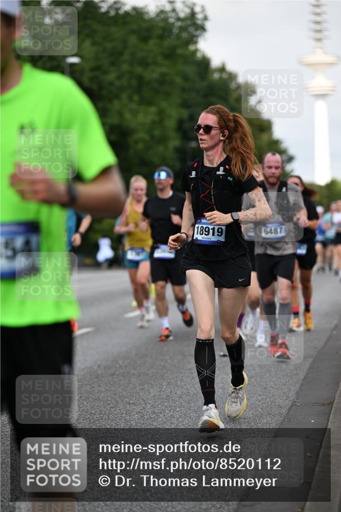 29.06.2025 - hella hamburg halbmarathon Dr. Thomas Lammeyer http://msf.ph/oto/8520112 29.06.2025 10:05:06 Kennedybrücke 1387, 1420, 1726, 2006, 2354, 2363, 2936, 3625, 3740, 3983, 4068, 4238, 4249, 4708, 5870, 6147, 6487, 6531, 6591, 6714, 6757, 6835, 6924, 7757, 7759, 7761, 8255, 8326, 8478, 8691, 8923, 9124, 9932, 10271, 10383, 10705 meine-sportfotos.de