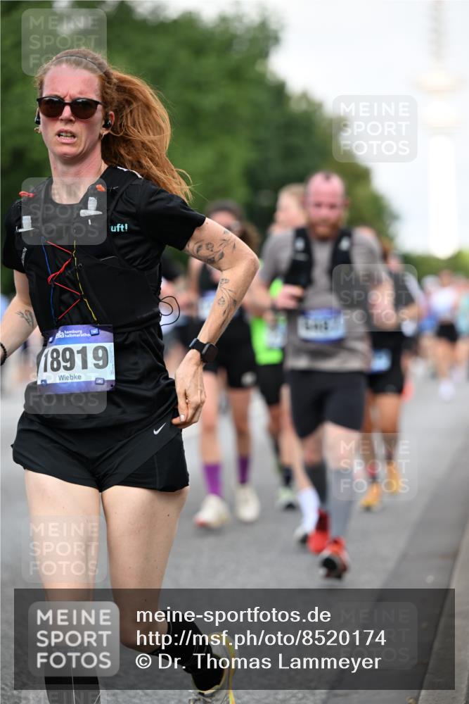 29.06.2025 - hella hamburg halbmarathon Dr. Thomas Lammeyer http://msf.ph/oto/8520174 29.06.2025 10:05:08 Kennedybrücke 1387, 1420, 1726, 2006, 2354, 2363, 2936, 3625, 3740, 3983, 4068, 4238, 4249, 4319, 4708, 5870, 6147, 6487, 6531, 6591, 6714, 6757, 6835, 6924, 7757, 7759, 7761, 8046, 8255, 8326, 8478, 8691, 8923, 9124, 9932, 10271, 10383, 10705 meine-sportfotos.de