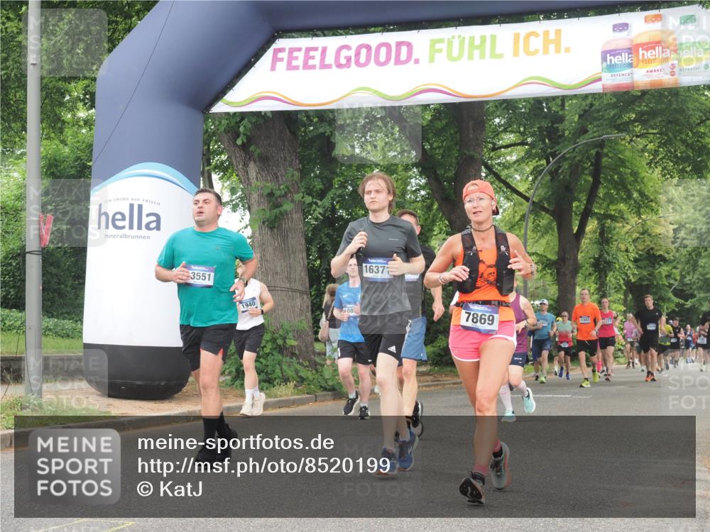 29.06.2025 - hella hamburg halbmarathon KatJ http://msf.ph/oto/8520199 29.06.2025 10:49:35 Zwischen KM18-KM19 1184, 1940, 2661, 4511, 7869 meine-sportfotos.de