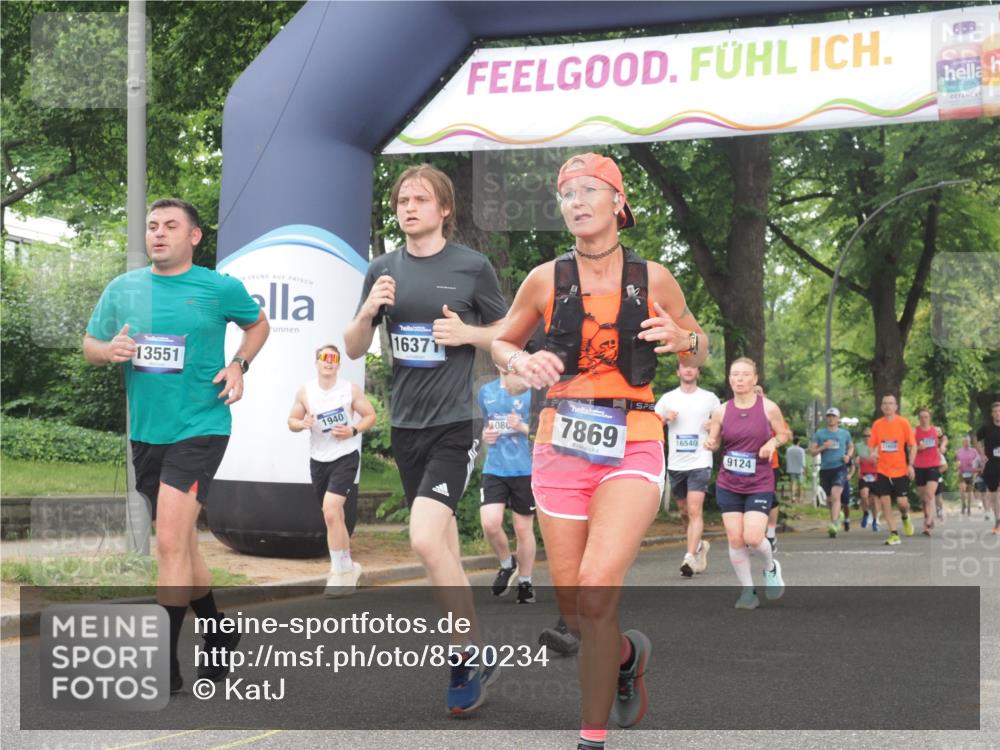 29.06.2025 - hella hamburg halbmarathon KatJ http://msf.ph/oto/8520234 29.06.2025 10:49:35 Zwischen KM18-KM19 1184, 1940, 2661, 4511, 7869 meine-sportfotos.de