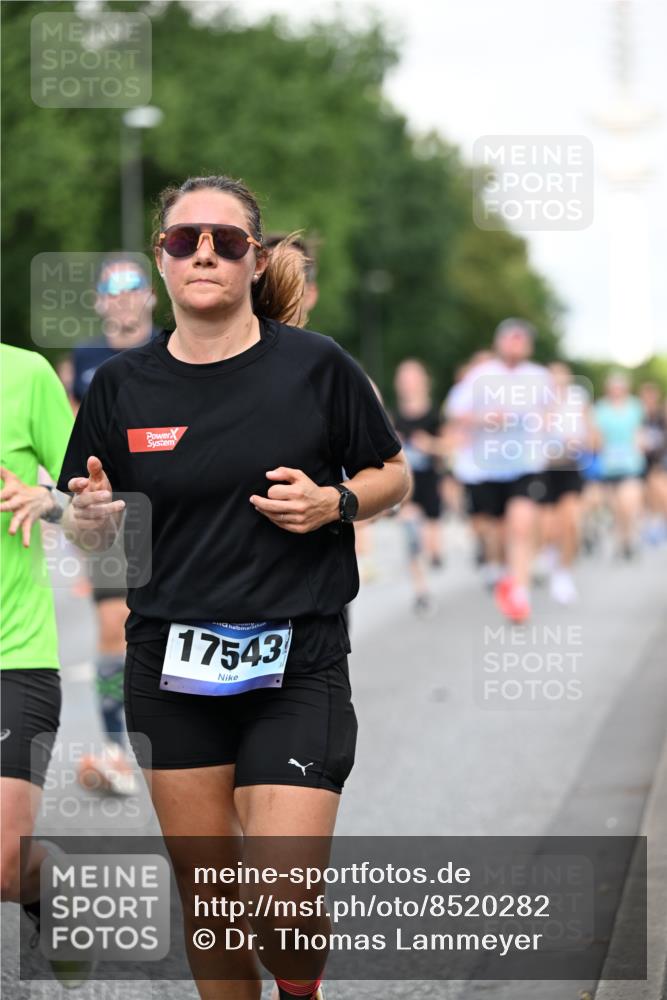 29.06.2025 - hella hamburg halbmarathon Dr. Thomas Lammeyer http://msf.ph/oto/8520282 29.06.2025 10:05:11 Kennedybrücke 1387, 1420, 1526, 1726, 2006, 2091, 2354, 2363, 2936, 3625, 3740, 4068, 4238, 4249, 4319, 4370, 4708, 5870, 6147, 6487, 6531, 6591, 6714, 6835, 6924, 7287, 7658, 7757, 7759, 7761, 8046, 8326, 8478, 8691, 8923, 9124, 9932, 10383, 10705 meine-sportfotos.de