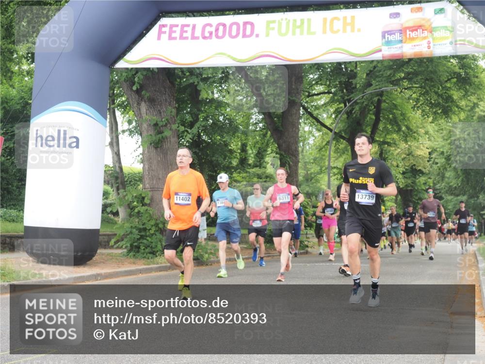29.06.2025 - hella hamburg halbmarathon KatJ http://msf.ph/oto/8520393 29.06.2025 10:49:40 Zwischen KM18-KM19 1114, 1940, 4859, 6311, 7869 meine-sportfotos.de