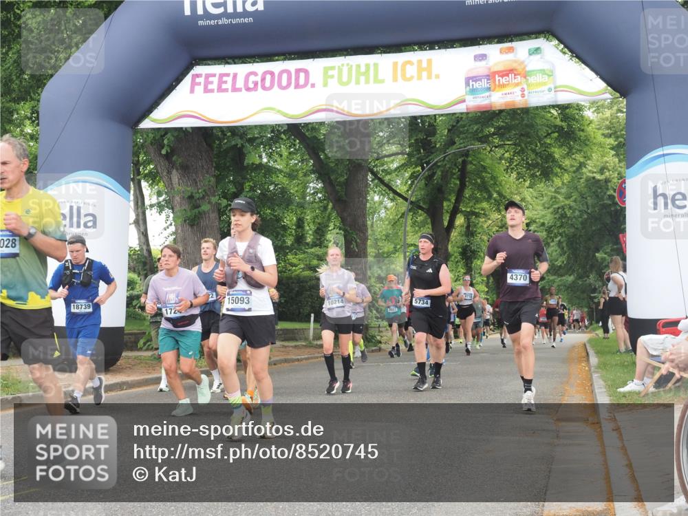 29.06.2025 - hella hamburg halbmarathon KatJ http://msf.ph/oto/8520745 29.06.2025 10:49:47 Zwischen KM18-KM19 1126, 1722, 1724, 4370, 5734, 6311, 8469 meine-sportfotos.de