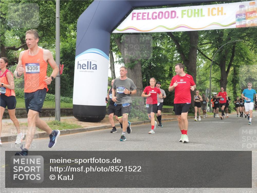 29.06.2025 - hella hamburg halbmarathon KatJ http://msf.ph/oto/8521522 29.06.2025 10:50:10 Zwischen KM18-KM19 4328, 7243 meine-sportfotos.de