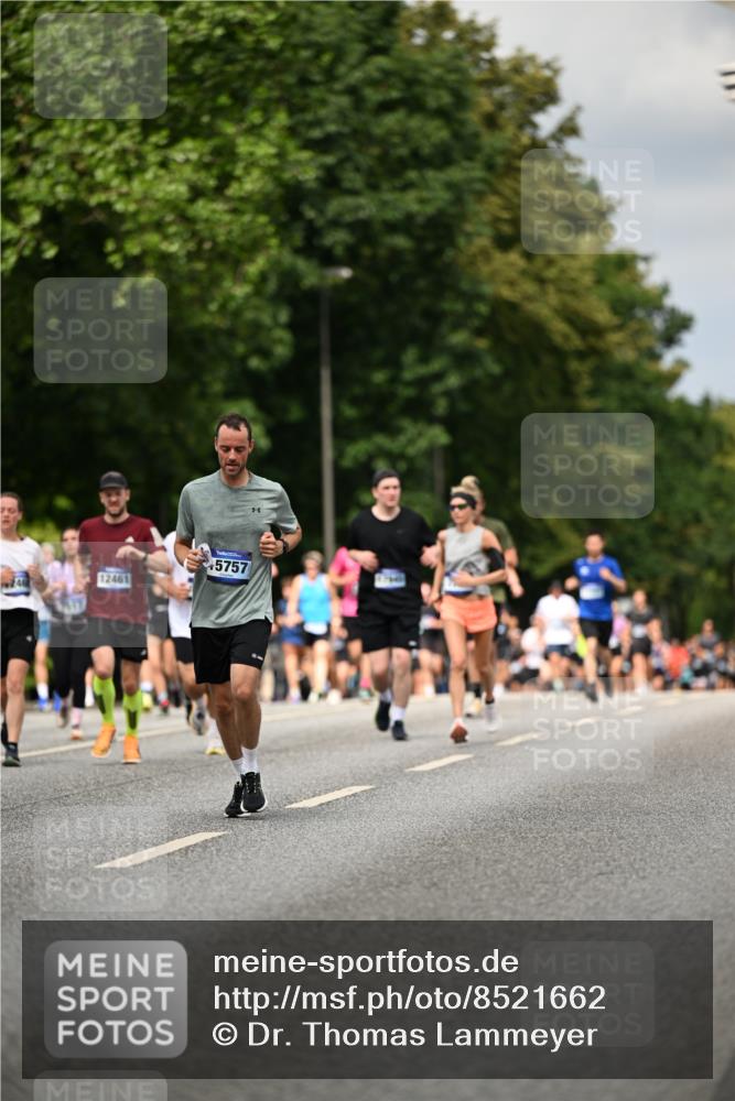 29.06.2025 - hella hamburg halbmarathon Dr. Thomas Lammeyer http://msf.ph/oto/8521662 29.06.2025 10:34:27 Kennedybrücke 1063, 2302, 3524, 3573, 4198, 4575, 4819, 6626, 7517, 8048, 9095, 10322, 10880, 10996 meine-sportfotos.de