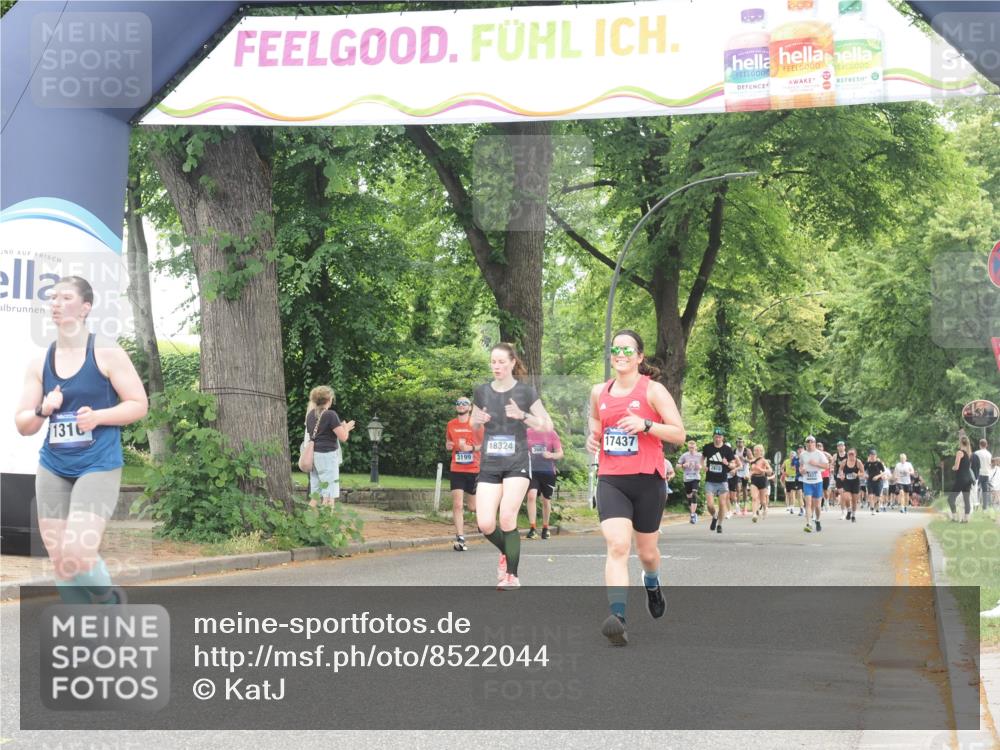 29.06.2025 - hella hamburg halbmarathon KatJ http://msf.ph/oto/8522044 29.06.2025 10:50:28 Zwischen KM18-KM19 1316, 3919 meine-sportfotos.de