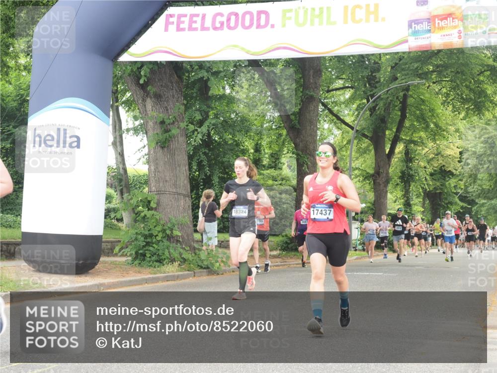 29.06.2025 - hella hamburg halbmarathon KatJ http://msf.ph/oto/8522060 29.06.2025 10:50:28 Zwischen KM18-KM19 1316, 3919 meine-sportfotos.de
