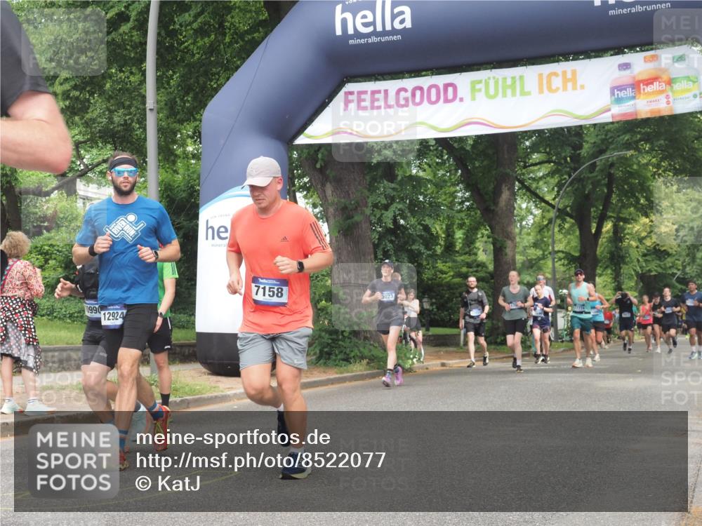 29.06.2025 - hella hamburg halbmarathon KatJ http://msf.ph/oto/8522077 29.06.2025 11:00:11 Zwischen KM18-KM19 1728, 3513, 7158, 8484 meine-sportfotos.de
