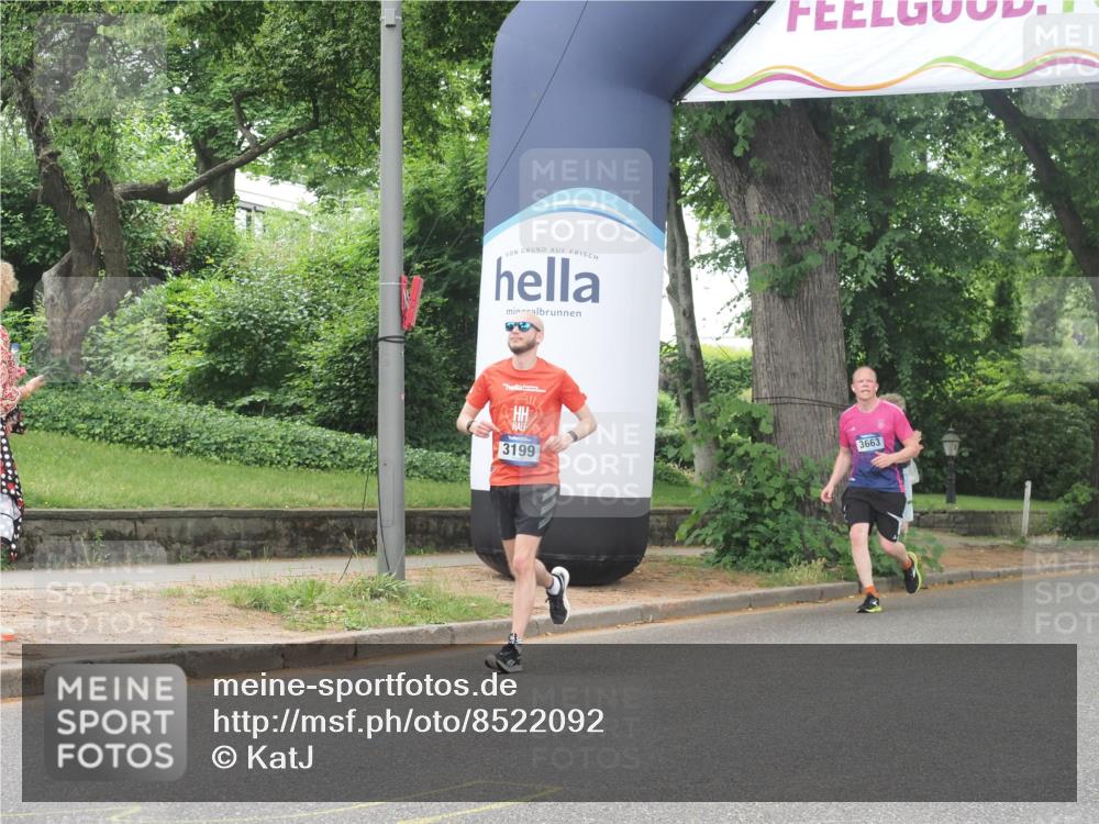 29.06.2025 - hella hamburg halbmarathon KatJ http://msf.ph/oto/8522092 29.06.2025 10:50:32 Zwischen KM18-KM19 1316, 3199 meine-sportfotos.de