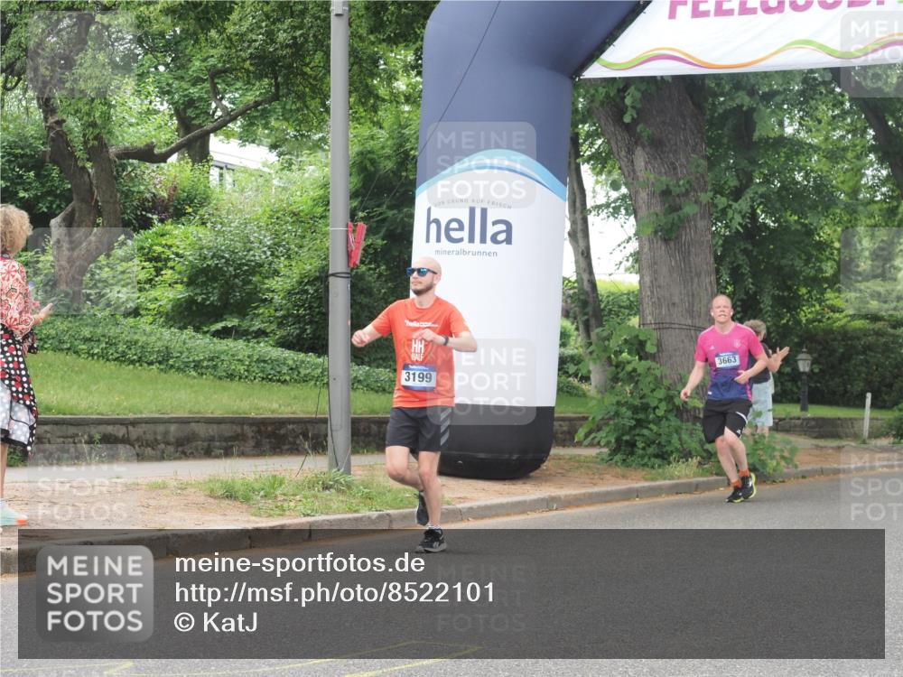 29.06.2025 - hella hamburg halbmarathon KatJ http://msf.ph/oto/8522101 29.06.2025 10:50:32 Zwischen KM18-KM19 1316, 3199 meine-sportfotos.de