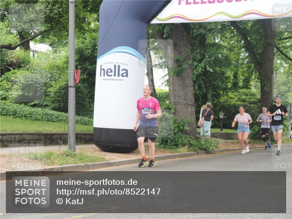 29.06.2025 - hella hamburg halbmarathon KatJ http://msf.ph/oto/8522147 29.06.2025 10:50:33 Zwischen KM18-KM19 1316, 3199 meine-sportfotos.de