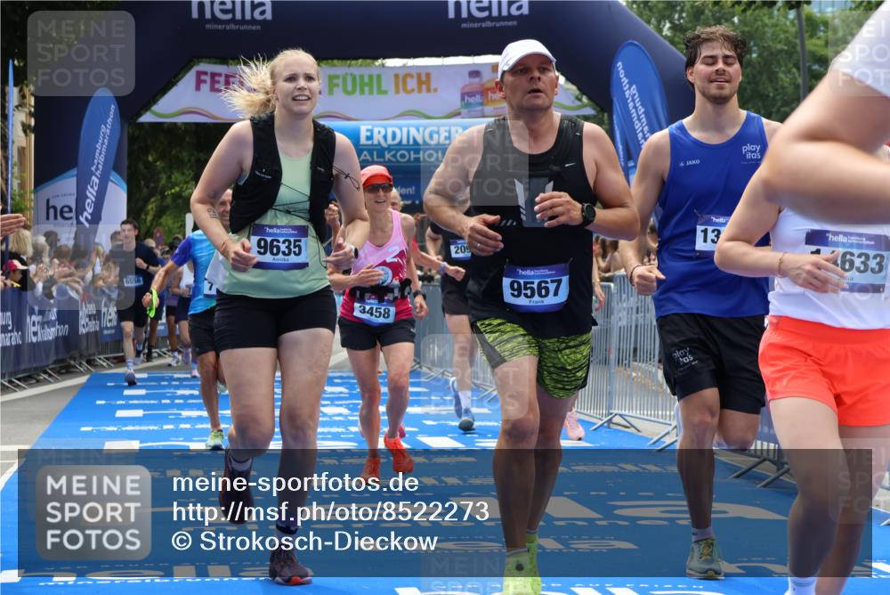 29.06.2025 - hella hamburg halbmarathon Strokosch-Dieckow http://msf.ph/oto/8522273 29.06.2025 11:24:35 Ziel 1694, 2097, 2886, 2993, 3458, 3929, 5100, 6556, 7114, 7188, 7190, 7891, 9567, 9635, 10989, 12628, 13014, 13031, 14633, 15505, 16154, 16714, 16781 meine-sportfotos.de