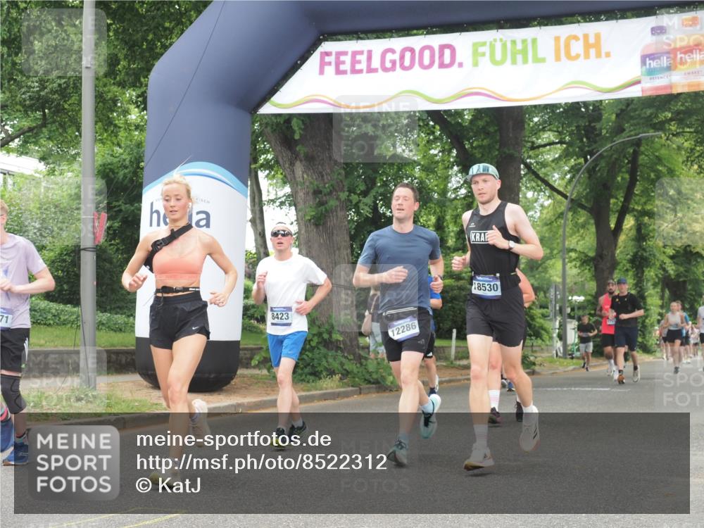 29.06.2025 - hella hamburg halbmarathon KatJ http://msf.ph/oto/8522312 29.06.2025 10:50:38 Zwischen KM18-KM19 2810, 3199, 3663, 4389, 5511, 8423 meine-sportfotos.de
