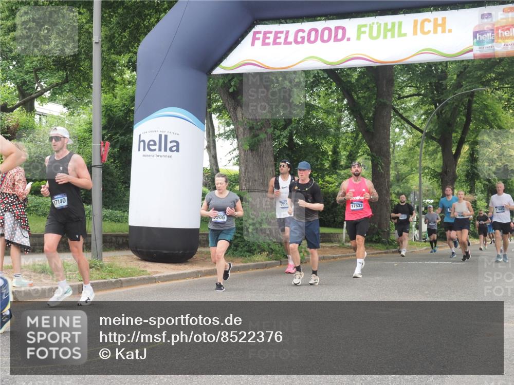 29.06.2025 - hella hamburg halbmarathon KatJ http://msf.ph/oto/8522376 29.06.2025 10:50:42 Zwischen KM18-KM19 2810, 3663, 4389, 5511, 8423 meine-sportfotos.de