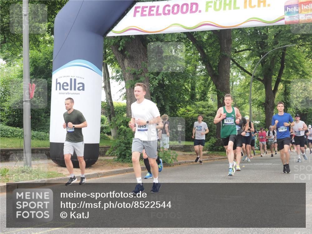 29.06.2025 - hella hamburg halbmarathon KatJ http://msf.ph/oto/8522544 29.06.2025 10:50:50 Zwischen KM18-KM19 1531, 4945, 6966 meine-sportfotos.de