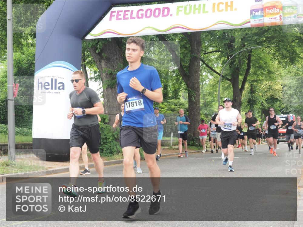 29.06.2025 - hella hamburg halbmarathon KatJ http://msf.ph/oto/8522671 29.06.2025 10:50:53 Zwischen KM18-KM19 1531, 4945 meine-sportfotos.de