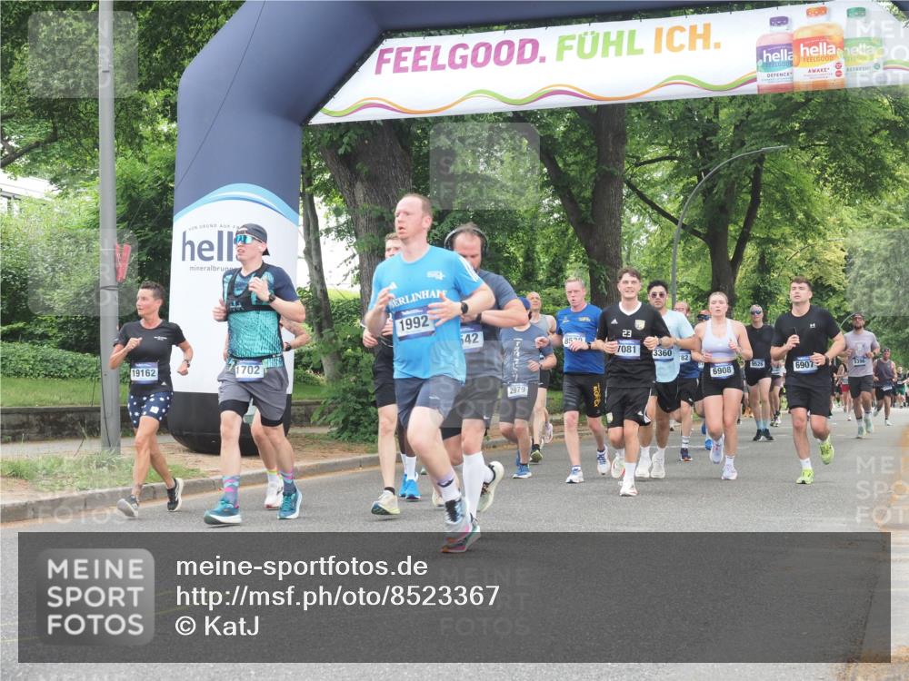 29.06.2025 - hella hamburg halbmarathon KatJ http://msf.ph/oto/8523367 29.06.2025 10:51:24 Zwischen KM18-KM19 1194, 1702, 1992, 2979, 4542, 6907, 6908, 7081, 8520, 8561 meine-sportfotos.de