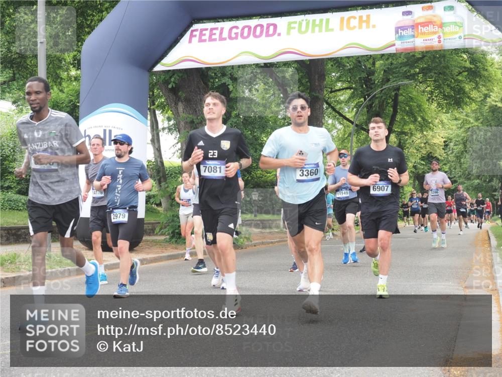 29.06.2025 - hella hamburg halbmarathon KatJ http://msf.ph/oto/8523440 29.06.2025 10:51:26 Zwischen KM18-KM19 1194, 1702, 1992, 2298, 2782, 2979, 4542, 6585, 6907, 6908, 7081, 8520, 8561 meine-sportfotos.de