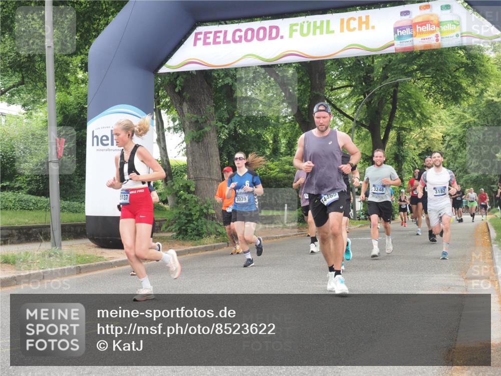 29.06.2025 - hella hamburg halbmarathon KatJ http://msf.ph/oto/8523622 29.06.2025 10:51:34 Zwischen KM18-KM19 1863, 3039, 3182, 3248, 5396, 7042 meine-sportfotos.de
