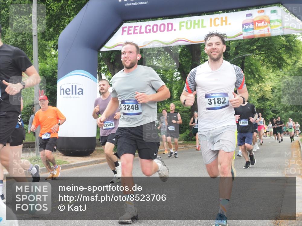 29.06.2025 - hella hamburg halbmarathon KatJ http://msf.ph/oto/8523706 29.06.2025 10:51:36 Zwischen KM18-KM19 1863, 3039, 3182, 3248, 5396, 6100, 7042 meine-sportfotos.de