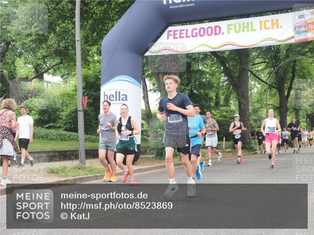 29.06.2025 - hella hamburg halbmarathon KatJ http://msf.ph/oto/8523869 29.06.2025 10:51:40 Zwischen KM18-KM19 1842, 1863, 3039, 3182, 3248, 6100, 6174 meine-sportfotos.de