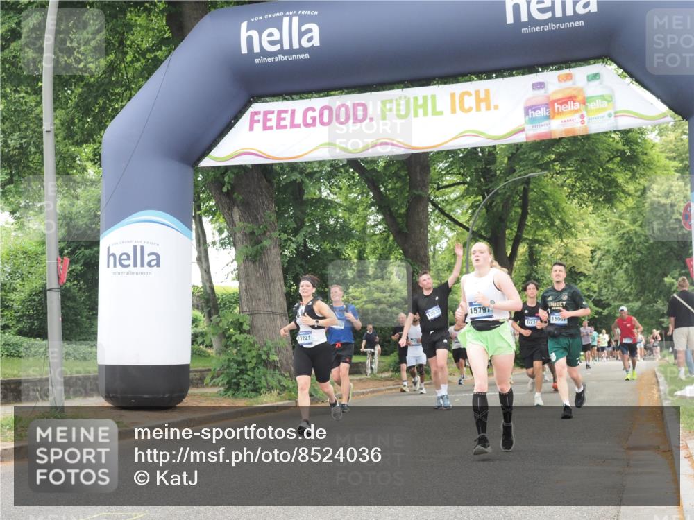 29.06.2025 - hella hamburg halbmarathon KatJ http://msf.ph/oto/8524036 29.06.2025 10:51:44 Zwischen KM18-KM19 1842, 6174 meine-sportfotos.de