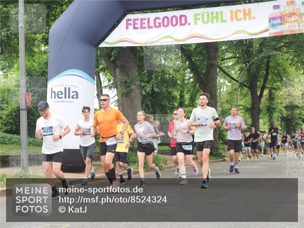 29.06.2025 - hella hamburg halbmarathon KatJ http://msf.ph/oto/8524324 29.06.2025 10:51:55 Zwischen KM18-KM19 1526, 2936, 4146, 5742, 0000, 6462, 7935 meine-sportfotos.de