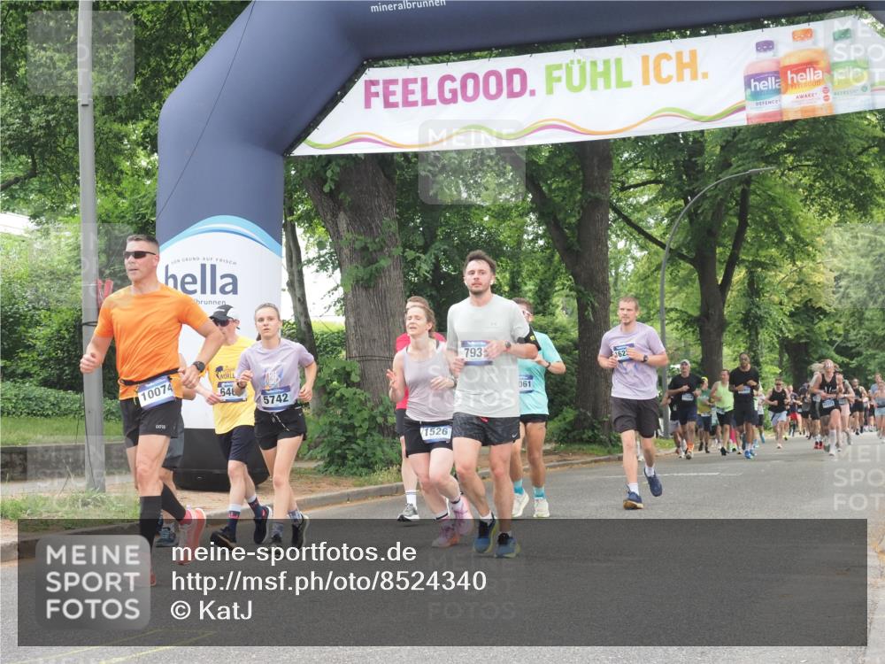 29.06.2025 - hella hamburg halbmarathon KatJ http://msf.ph/oto/8524340 29.06.2025 10:51:56 Zwischen KM18-KM19 1526, 2936, 4146, 5742, 0000, 6462, 7935 meine-sportfotos.de