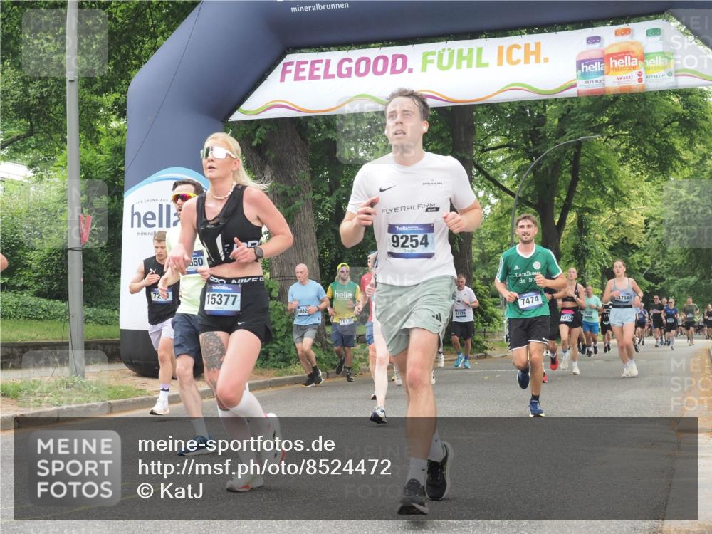 29.06.2025 - hella hamburg halbmarathon KatJ http://msf.ph/oto/8524472 29.06.2025 10:52:03 Zwischen KM18-KM19 4146, 4613, 7271, 7474 meine-sportfotos.de