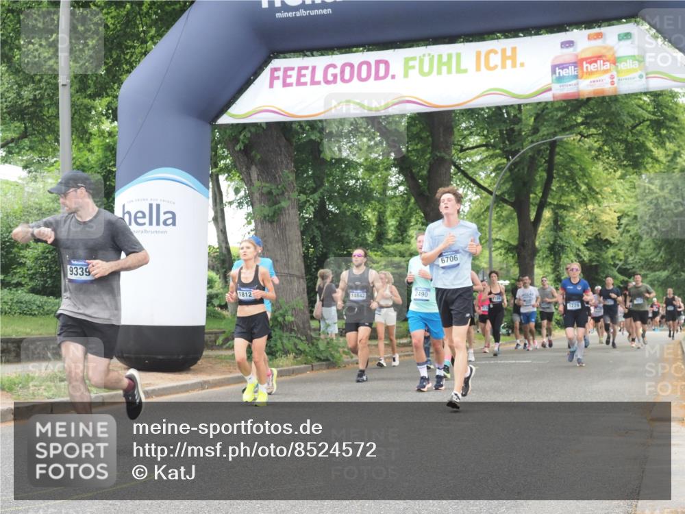 29.06.2025 - hella hamburg halbmarathon KatJ http://msf.ph/oto/8524572 29.06.2025 10:52:10 Zwischen KM18-KM19 1885, 2490, 4613, 6706, 7474, 7907 meine-sportfotos.de