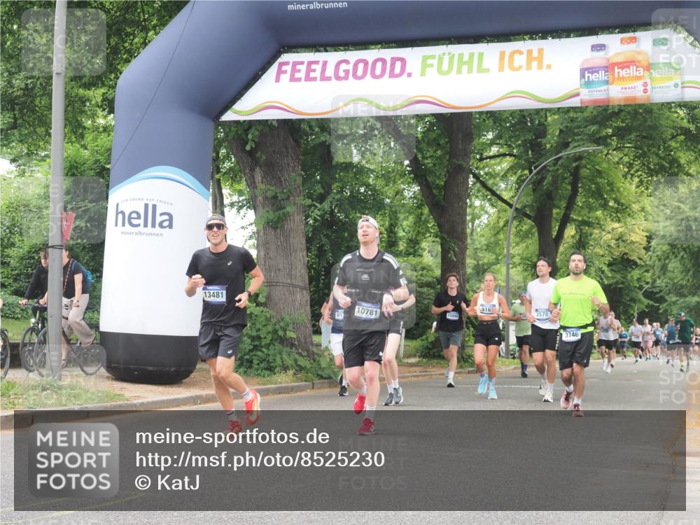 29.06.2025 - hella hamburg halbmarathon KatJ http://msf.ph/oto/8525230 29.06.2025 10:52:40 Zwischen KM18-KM19 3578, 3746, 4488 meine-sportfotos.de