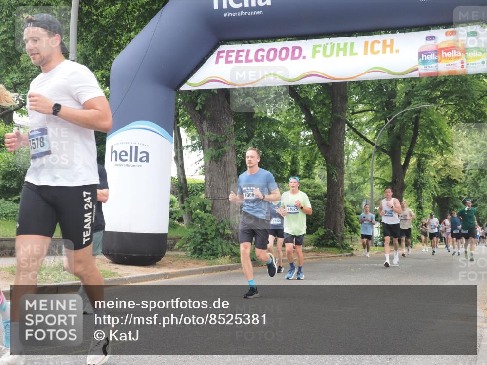 29.06.2025 - hella hamburg halbmarathon KatJ http://msf.ph/oto/8525381 29.06.2025 10:52:45 Zwischen KM18-KM19 3578, 3746, 4488, 6572 meine-sportfotos.de
