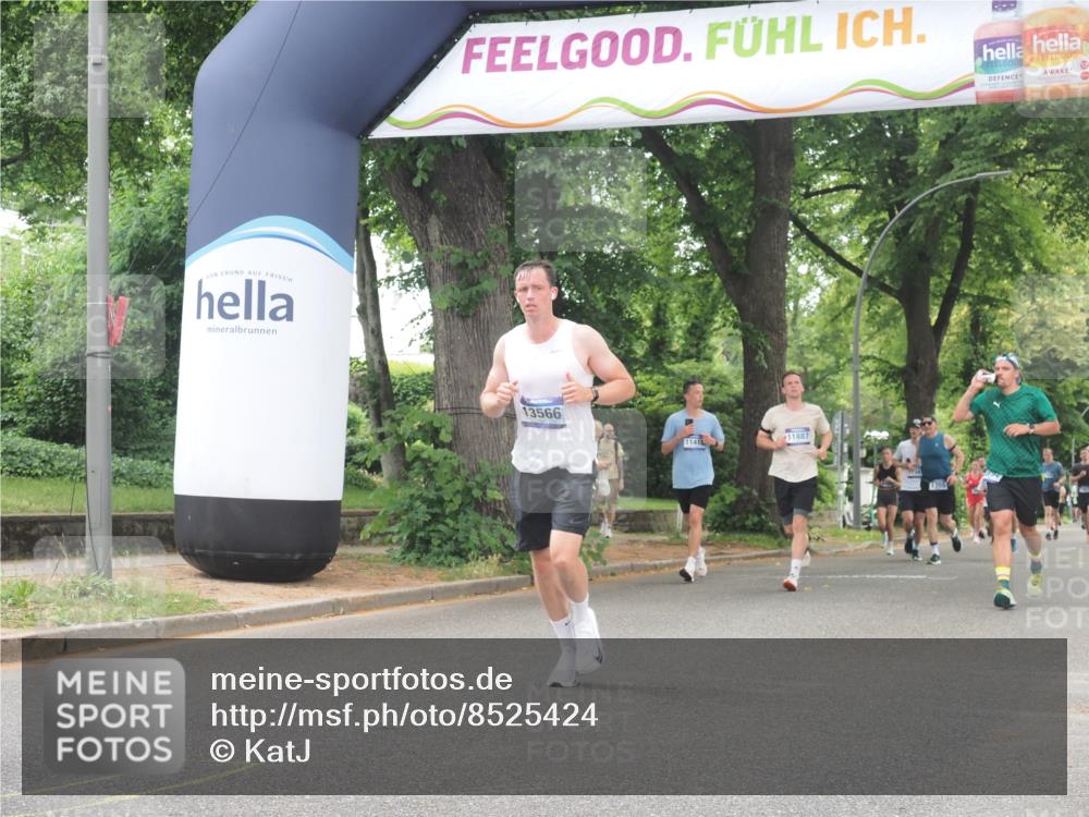 29.06.2025 - hella hamburg halbmarathon KatJ http://msf.ph/oto/8525424 29.06.2025 10:52:48 Zwischen KM18-KM19 3578, 6572 meine-sportfotos.de