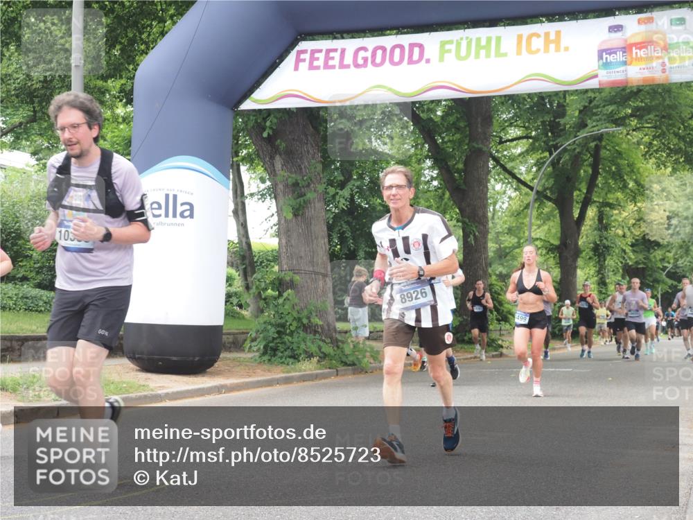 29.06.2025 - hella hamburg halbmarathon KatJ http://msf.ph/oto/8525723 29.06.2025 10:53:06 Zwischen KM18-KM19 1781, 4499, 5951, 8402 meine-sportfotos.de