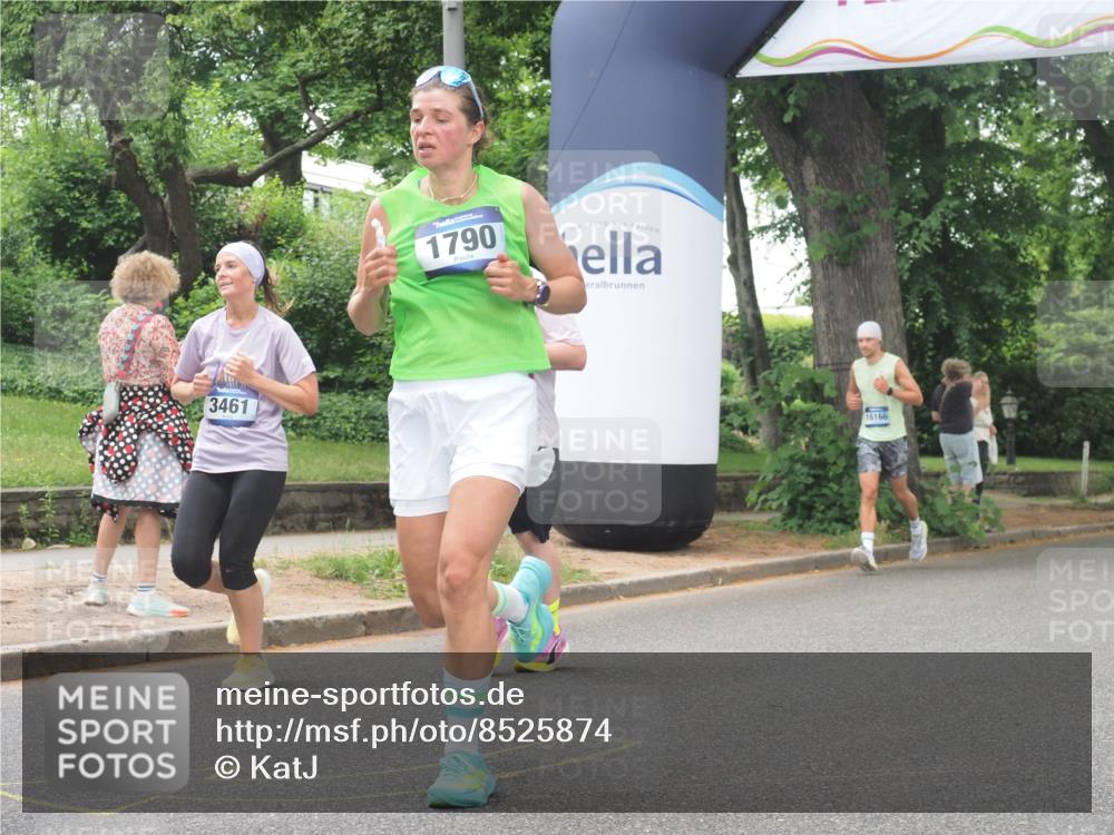 29.06.2025 - hella hamburg halbmarathon KatJ http://msf.ph/oto/8525874 29.06.2025 10:53:15 Zwischen KM18-KM19 1790, 3461, 4227, 4286, 4322, 4782 meine-sportfotos.de