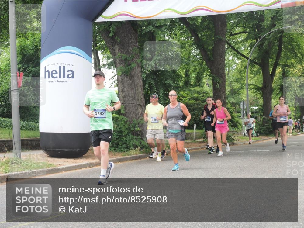 29.06.2025 - hella hamburg halbmarathon KatJ http://msf.ph/oto/8525908 29.06.2025 10:53:18 Zwischen KM18-KM19 1790, 3461, 4286, 4782, 7485 meine-sportfotos.de
