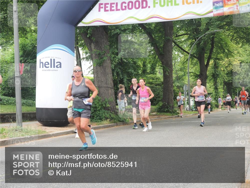 29.06.2025 - hella hamburg halbmarathon KatJ http://msf.ph/oto/8525941 29.06.2025 10:53:19 Zwischen KM18-KM19 1790, 3461, 4286, 4782, 7485 meine-sportfotos.de