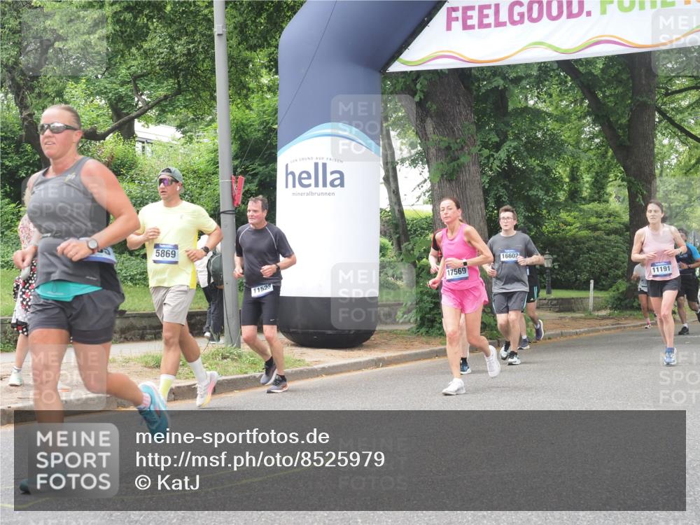 29.06.2025 - hella hamburg halbmarathon KatJ http://msf.ph/oto/8525979 29.06.2025 10:53:21 Zwischen KM18-KM19 4286, 4782, 5869, 7323, 7485 meine-sportfotos.de