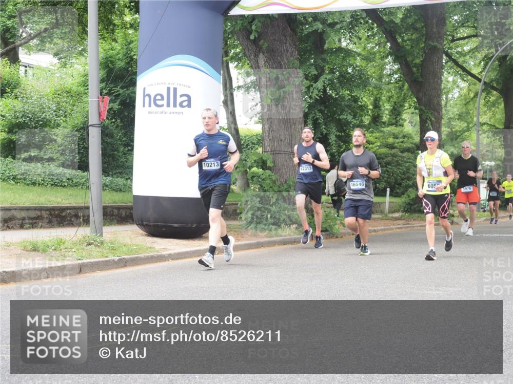 29.06.2025 - hella hamburg halbmarathon KatJ http://msf.ph/oto/8526211 29.06.2025 10:53:35 Zwischen KM18-KM19 4187, 6059 meine-sportfotos.de