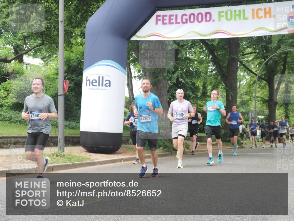 29.06.2025 - hella hamburg halbmarathon KatJ http://msf.ph/oto/8526652 29.06.2025 10:53:54 Zwischen KM18-KM19 1866, 3630, 4532, 5431 meine-sportfotos.de